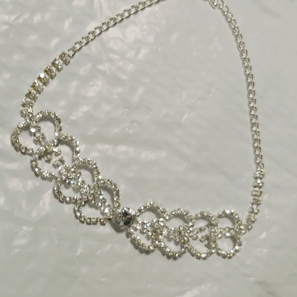 Rhinestone Heart Choker Necklace - Picture 5 of 6